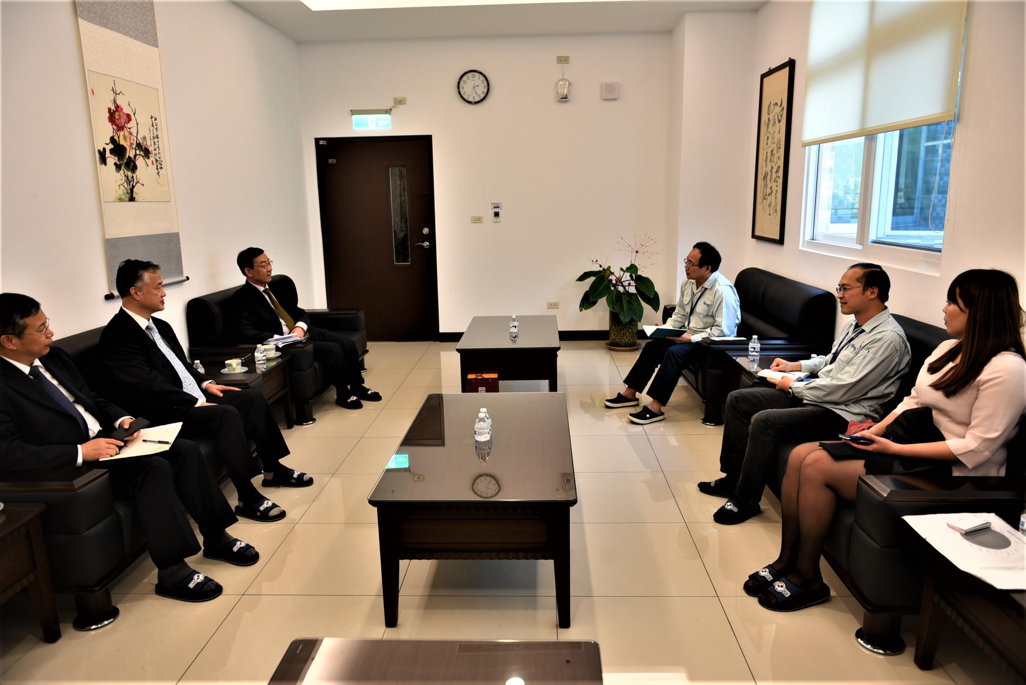 处李荣民主任一行赴台湾东台精机等企业参访调