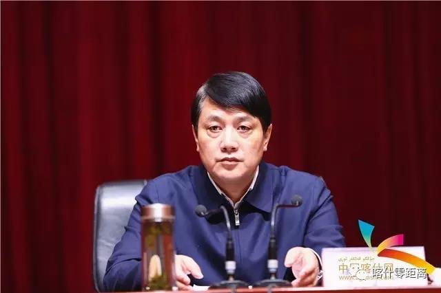 李宁平为自治区驻喀访惠聚驻村工作队队长作辅导报告