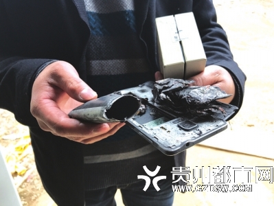 三星手机充电电池深夜突然爆炸 5岁女孩严重烧