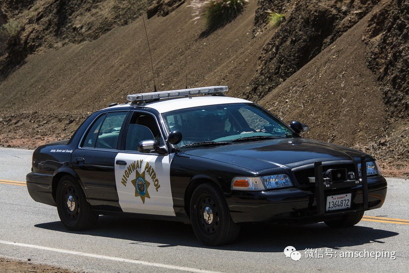 中国警车，跟老美有多大差距？ 