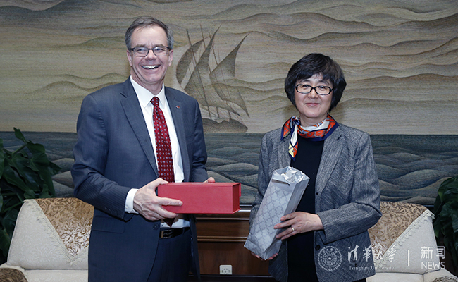 副教务长高虹会见华盛顿州立大学副校长克里斯
