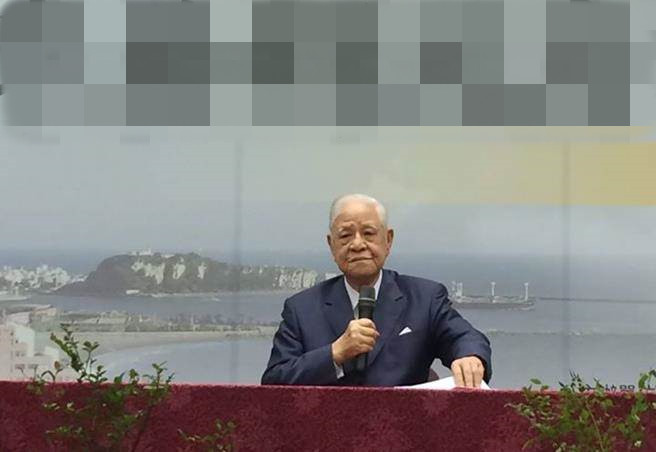 台学者:李登辉因个人私心将台湾推进灾难