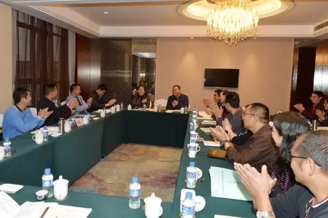 纪委书记陆俊华在全省党风廉政建设宣传工作座