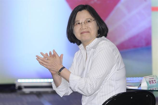 学者批民进党执政天怒人怨 恐致台湾走向均贫社会（图片来源：台湾《中时电子报》）