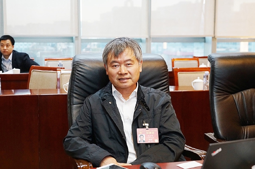 蔡继明代表:为检察机关监督违法行政提供法律