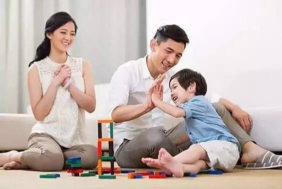孩子可以在父母身上学到很多