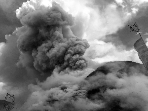 森林火灾持续一周