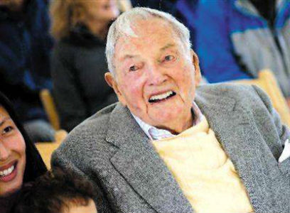 传奇谢幕！美国亿万富豪洛克菲勒去世 享年101岁
