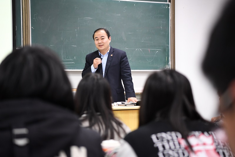 gdp生动解释_英国主动与欧盟说分手,但未来经济恐会受重伤(2)