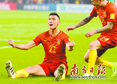 厉害了!福将大宝一球制胜