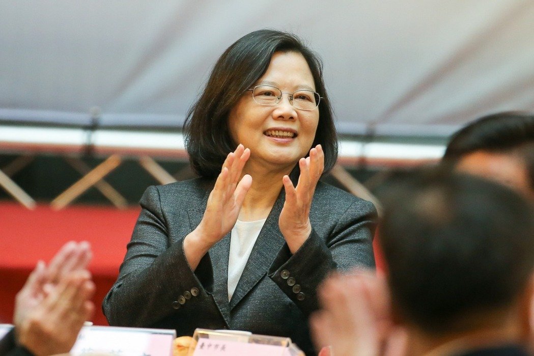 蔡英文中部办公室日前在台中启用,蔡英文出席开幕式致词