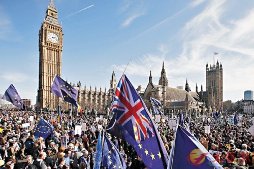 伦敦示威者反对脱欧。（图片来源：法新社）