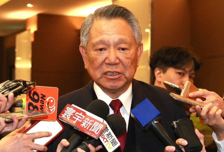 \'詹启贤:防"换柱"重演