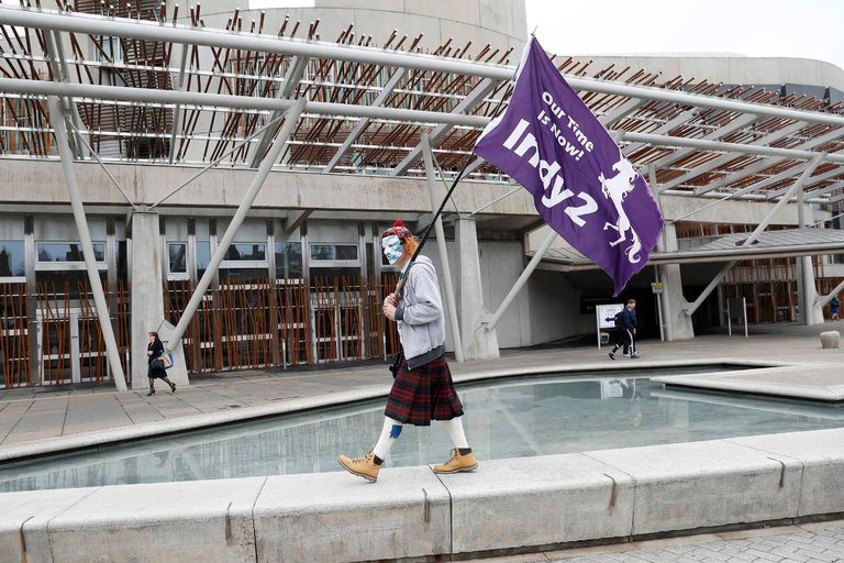 苏格兰议会通过举行第二次独立公投 英国政府