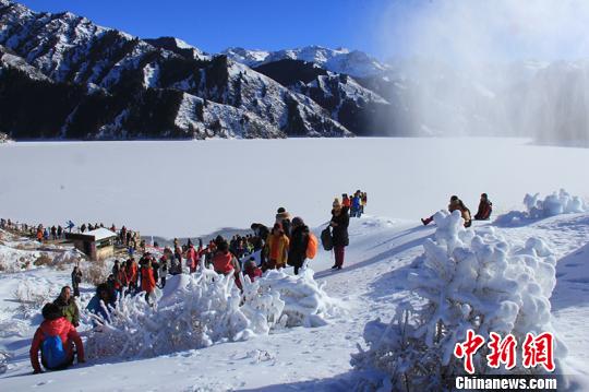 新疆天山天池公布2017年38项旅游活动 6大项