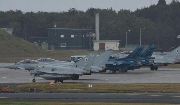 資料圖:英國颱風戰機赴日本與自衛隊聯合軍演。