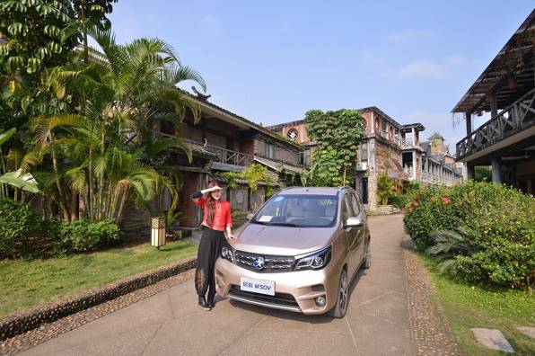 东风启辰M50V：春风十里，不如你丨试驾