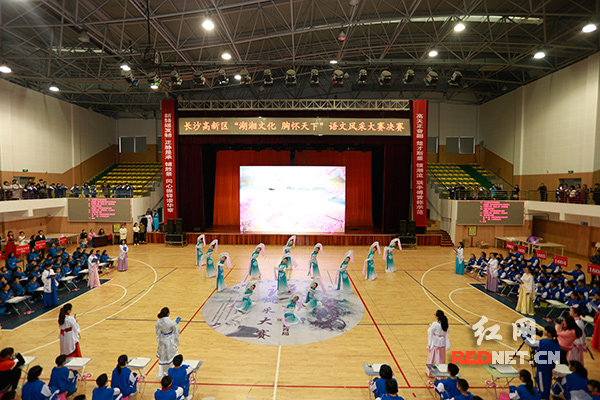 语文风采大赛显实力 中学生玩飞花令信手拈来