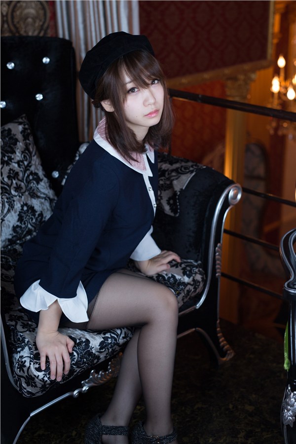 11区清纯coser伊织萌晒美照:中国人教了这我两个字(图)