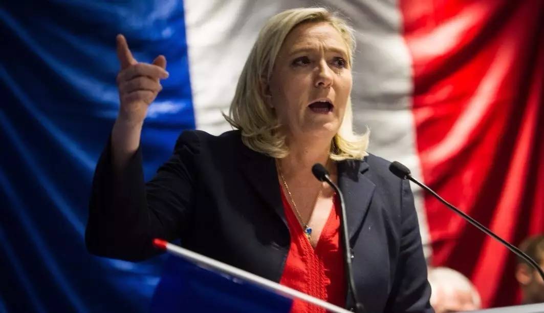 消费拉动gdp的增长率_人民大学报告：消费正变为经济增长首要推动力