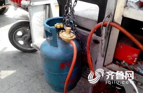 临沂一煎饼摊煤气罐爆燃致5人重伤,小吃车究竟