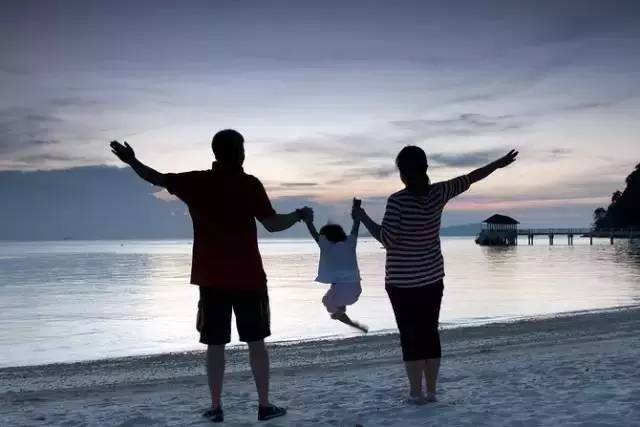 假期带不带孩子去旅游?原来父母一直都错了!|