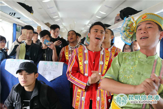 清明小长假昆铁发送旅客74.4万人次 同比增长30.8%