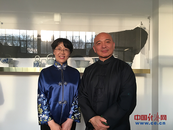荷兰海牙举办文字瓷器展(图2)