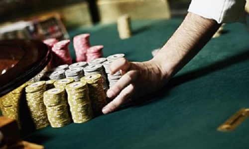 央行行长收入水平_欧央行行长德拉基：欧元区通胀仍未达标