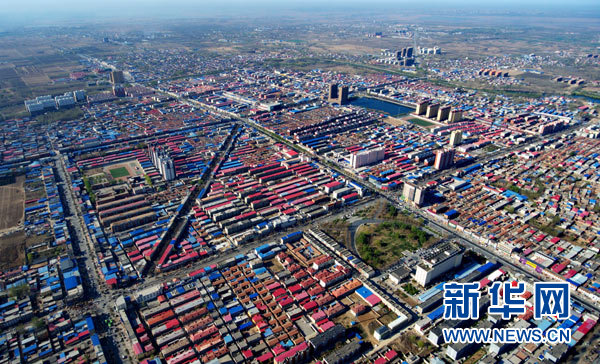 俯瞰河北省雄县县城（4月1日摄）。新华社记者 王晓 摄