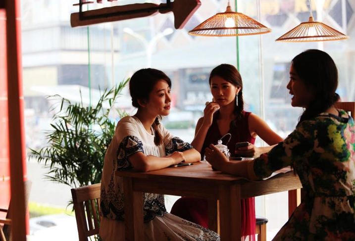 服装电商试水线下 新零售提升消费体验(图)|冲