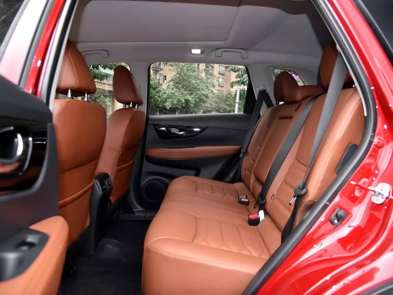 日产新款奇骏新在哪里?7座版实用性如何?