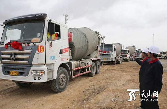 新疆2017年第一批2080个重大项目在天山南北