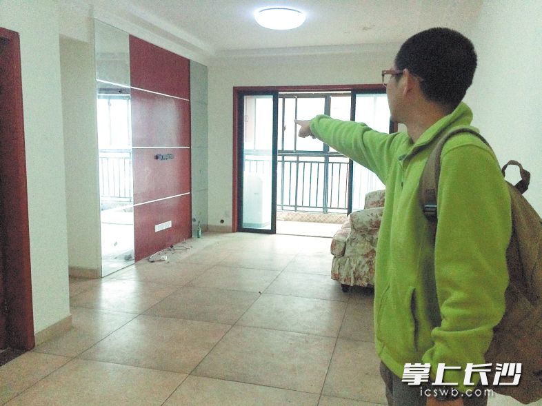 男子将钥匙委托给中介招租 房子没租出满屋家