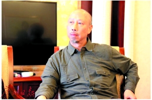 武侠小说大师黄易去世 曾一扫金庸以后无武侠