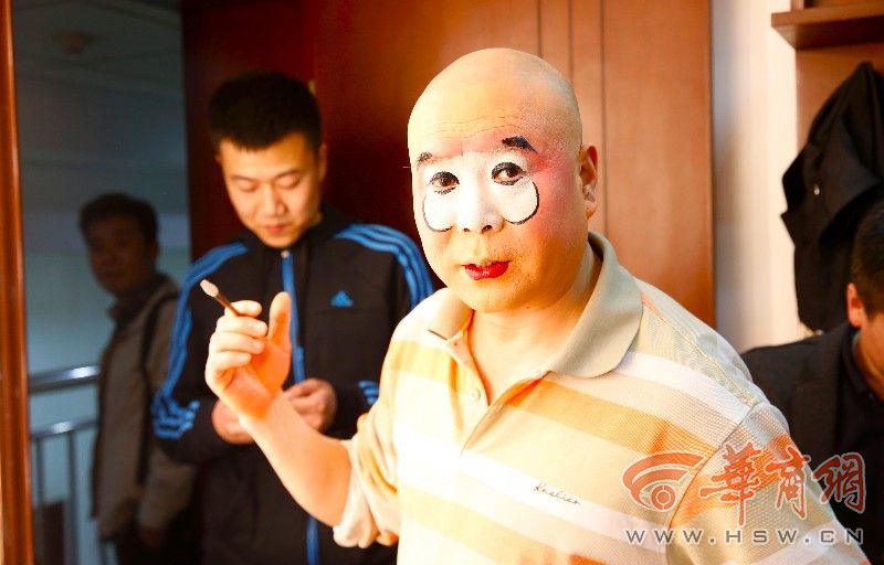 著名京剧大家朱世慧正式收秦腔丑角演员张波为