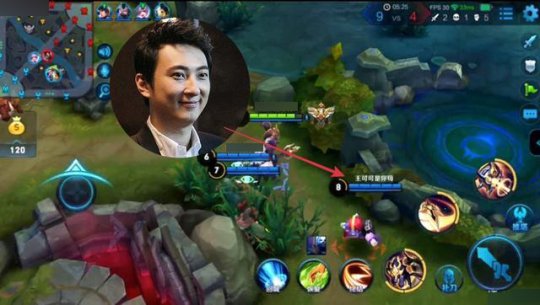 王思聪和杨幂开黑王者荣耀 杨幂:校长玩得真菜