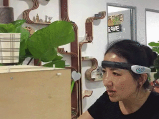 除了飞行器和好玩的游戏,隔空取物意念移物也是so easy!