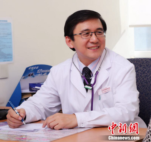 图为北京朝阳医院呼吸科主任医师郭兮恒。受访者供图