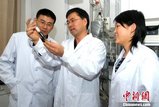 中国最大油田--大庆油田采用世界先进技术提高