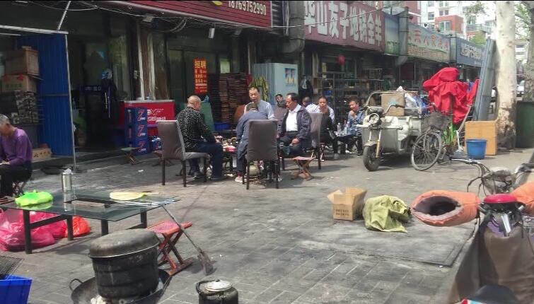 济南75个街道露天烧烤考核排名出炉 记者调查:还有烧烤摊顶风而上