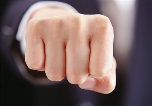 银监会重拳整治市场十宗罪|公司产业|信托|证券