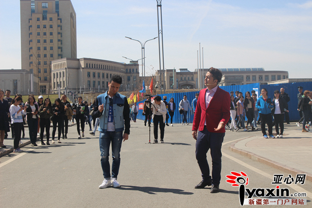 青春的歌新疆青年校园快闪活动进高校|新疆|