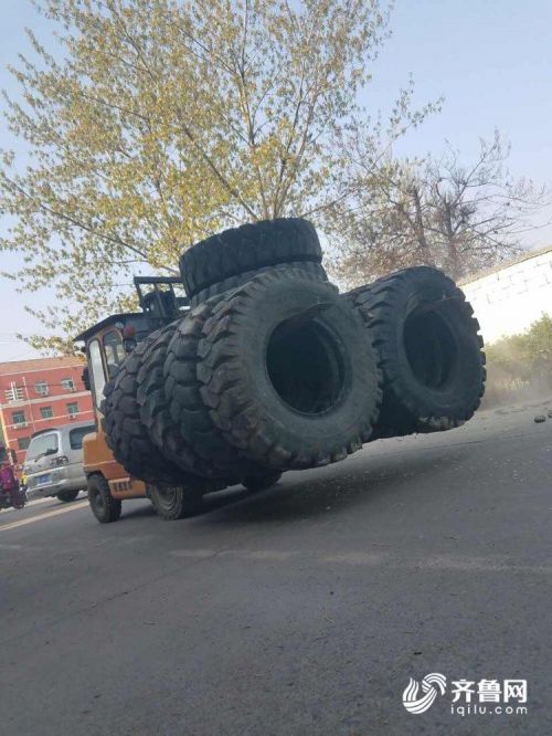 记者探访淄博朱台镇轮胎市场拆违现场 50万条