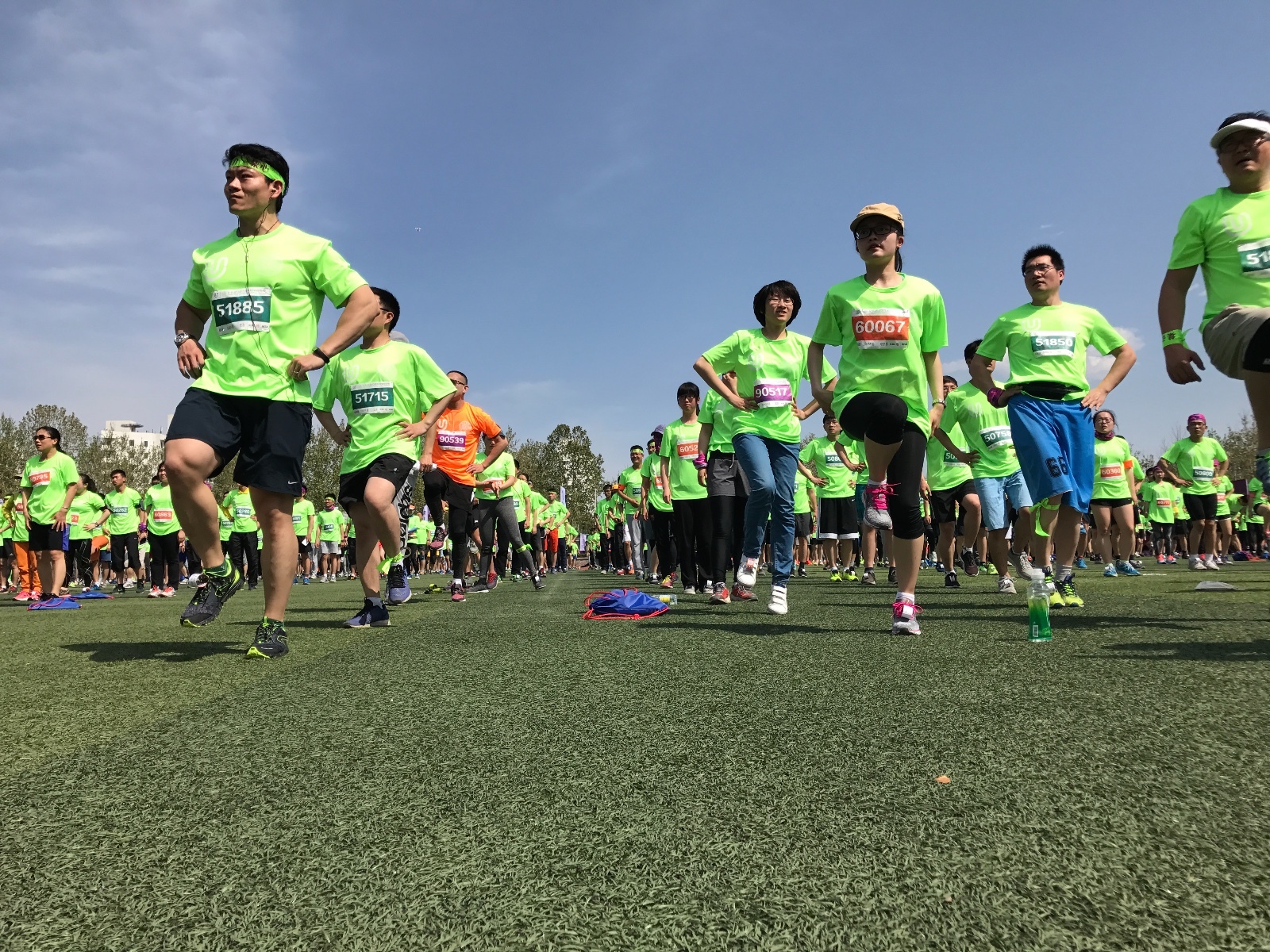 U-run2017清华校马开跑 4000名师生长跑为母