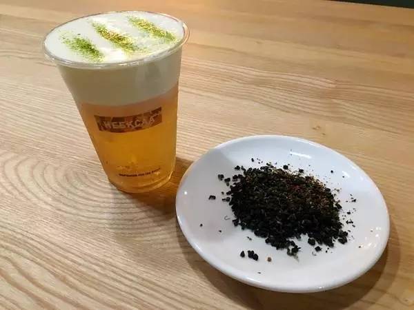 单店日销4000杯,最多排队6小时,复盘喜茶从街