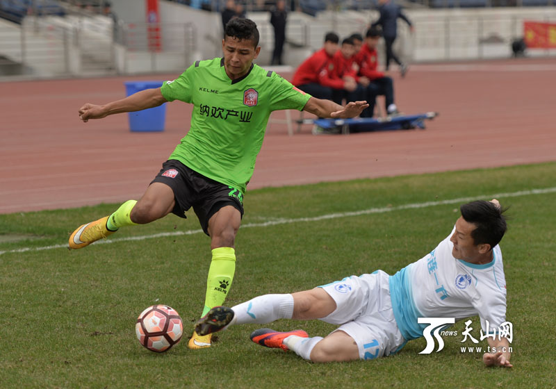 新疆天山雪豹1:0胜大连一方 获得主场首胜|新疆