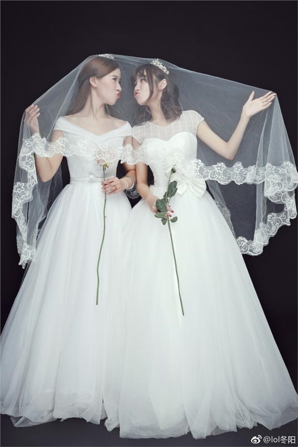 婚纱写真女_婚纱头像女(3)