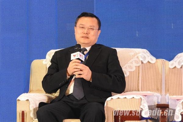 张荣出席第十五届中国国际人才交流大会和首届