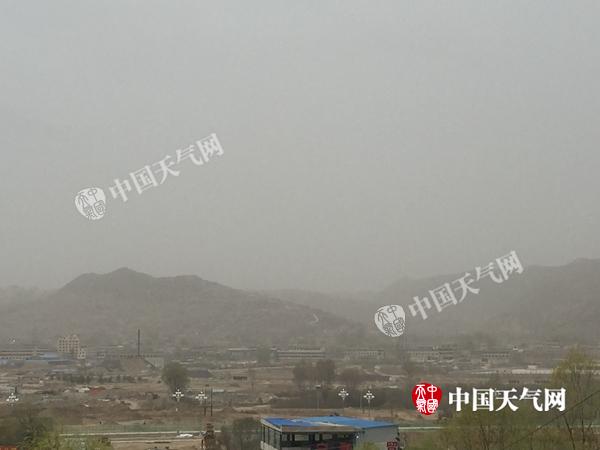 北方沙尘今明天减弱 江西湖南等有暴雨